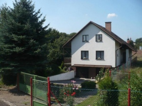 Chata Franco, Zeleznice
